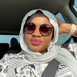 Meet your Posher, Fatima